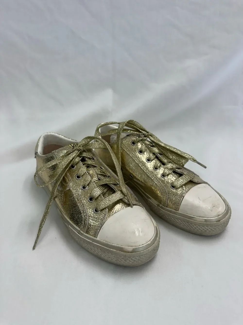 Vintage Havana Gold Metallic Low-Top Sneakers